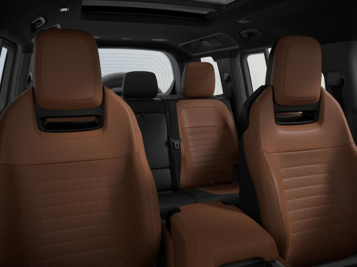 Land Rover Defender OCTA P635 AWD AUT