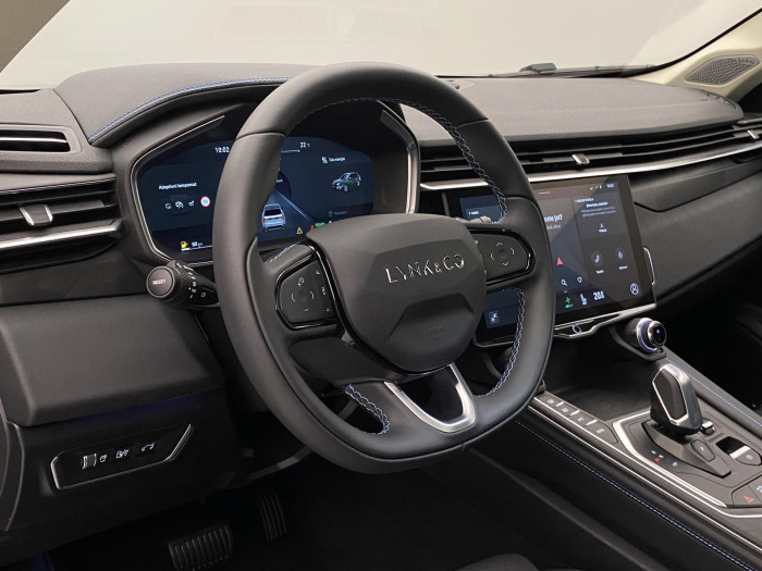 Lynk & Co 01 PHEV DCT AUT 1.maj