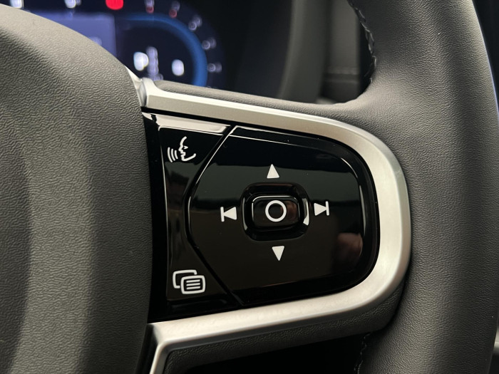 Volvo XC60 B5 AWD ULTRA BLACK EDITION AUT 2.0 Edition