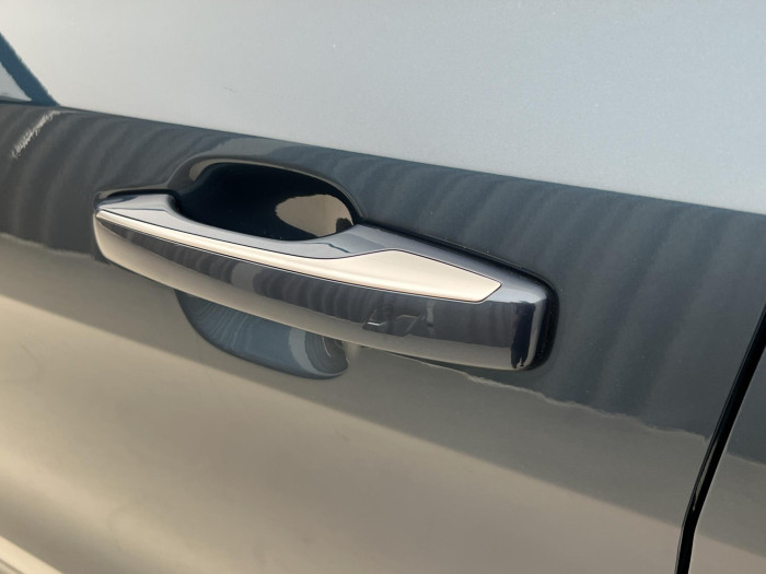 Lynk & Co 01 PHEV DCT AUT 1.maj.