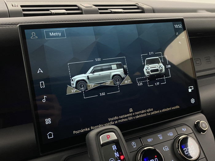 Land Rover Defender OCTA BLACK P635