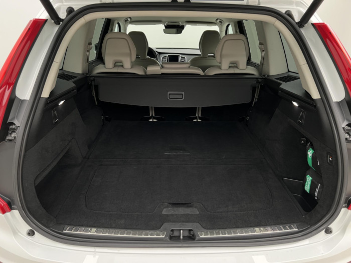 Volvo XC90 D5 AWD INSCRIPTION AUT CZ 2.0 d