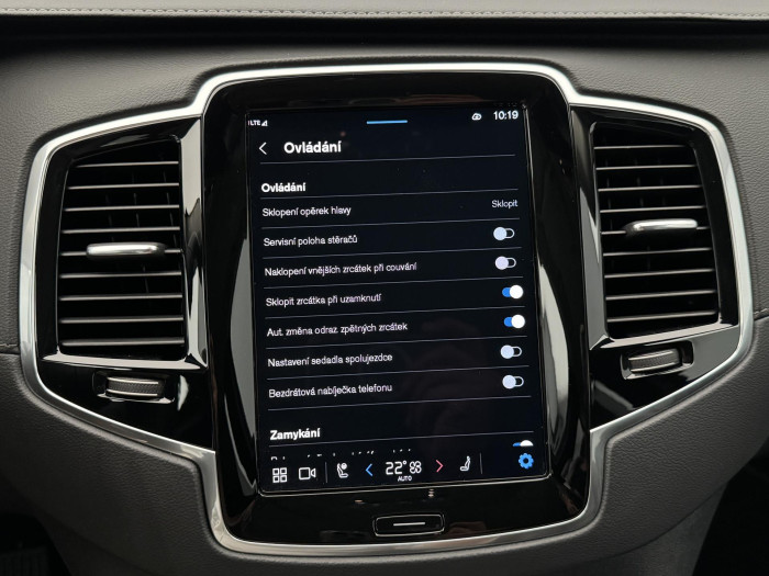 Volvo XC90 B5 AWD PLUS BRIGHT 1.maj CZ