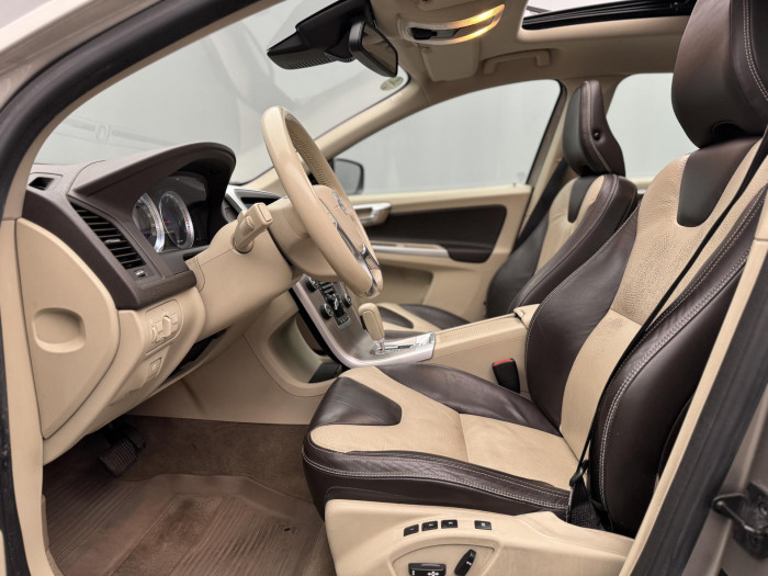 Volvo XC60 D3 AWD SUMMUM AUT CZ 2.4 d Summum