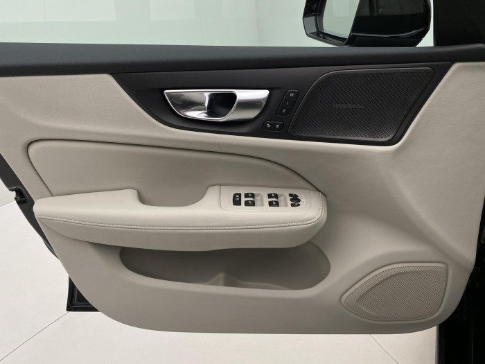 Volvo V60 B4 AUT BRIGHT PLUS