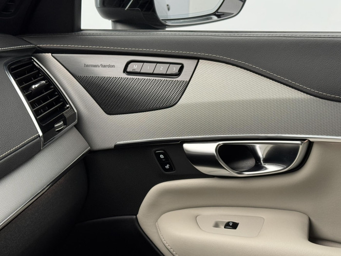 Volvo XC90 B5 AWD R-Design 7Míst 1.maj CZ