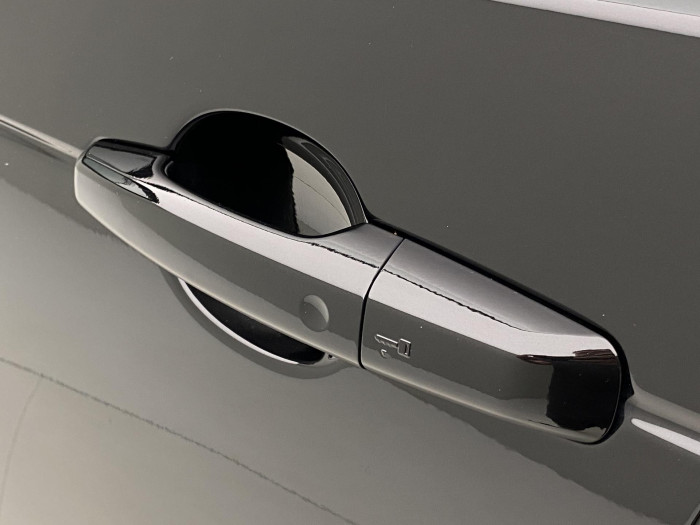 Land Rover Discovery D300 SE AWD AUT CZ 3.0 d SE