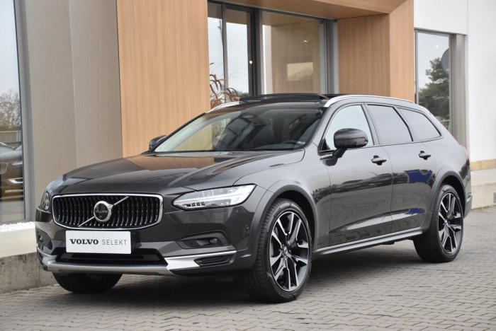 Volvo V90 CC B4 AWD ULTIMATE REZERVACE 2.0 CC CC