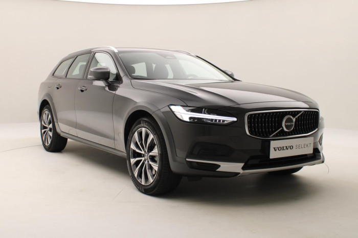 Volvo V90 CC B4 AWD PLUS AUT CZ 1.maj