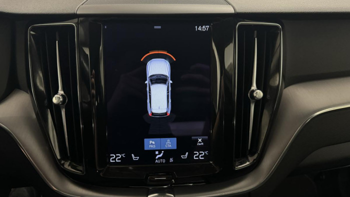 Volvo XC60 B4 AWD MOMENTUM AUT 2.0 Momentum