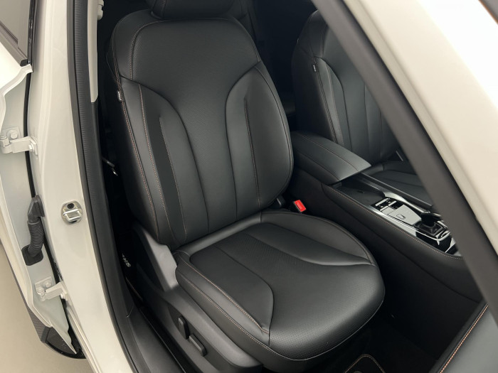 MG HS 1.5 TGI EXCLUSIVE AUT CZ 1.maj 1.5 Exclusive