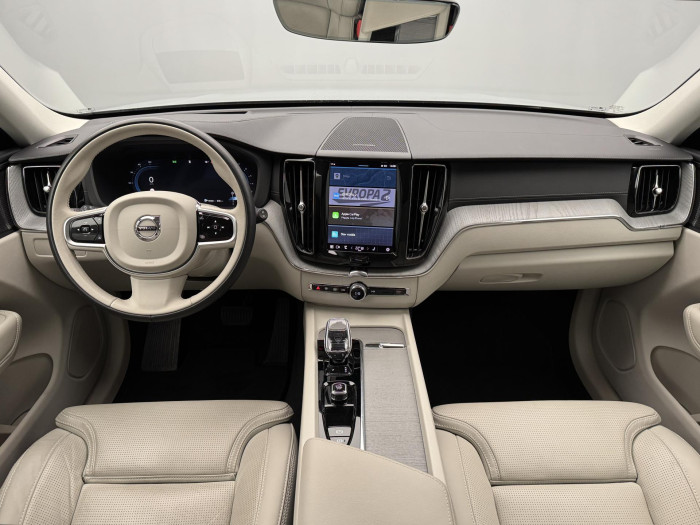 Volvo XC60 B5 AWD DARK ULTRA CZ 1.maj