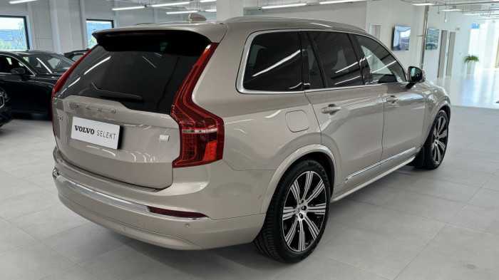 Volvo XC90 T8 AWD RECHARGE REZERVACE