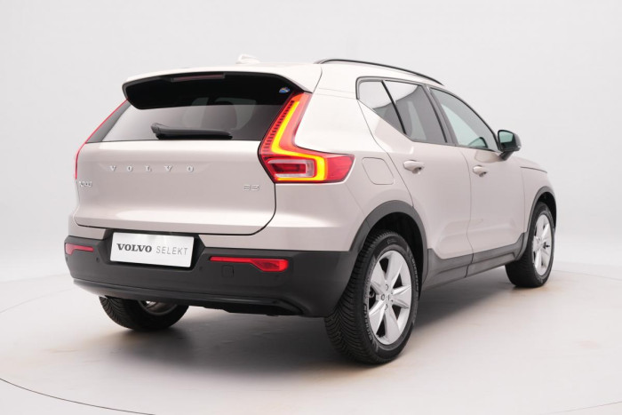 Volvo XC40 B3 DARK PLUS AUT CZ 1.maj.