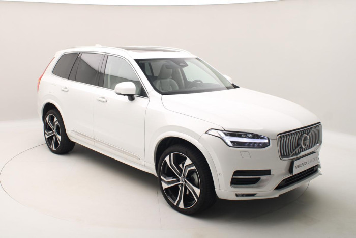 Volvo XC90 B5 AWD ULTIMATE REZERVACE