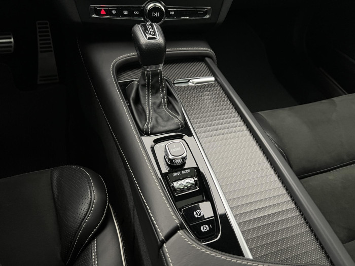 Volvo V90 D5 AWD R-DESIGN AUT CZ 2.0 d