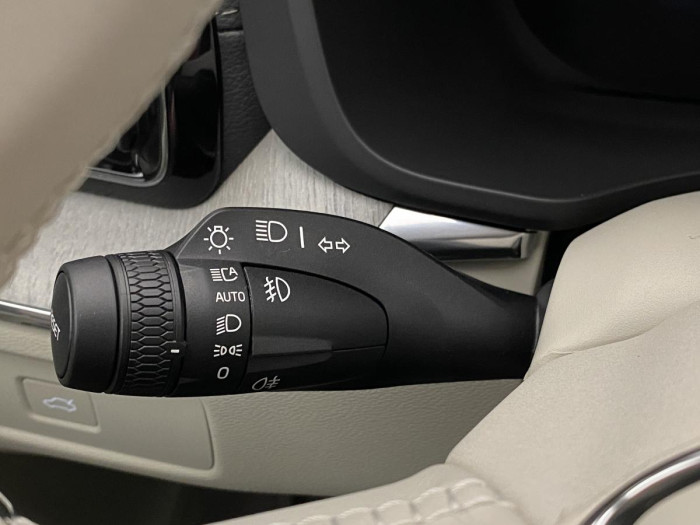 Volvo XC60 B4 AWD AUT DARK ULTIMATE
