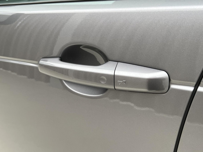 Land Rover Discovery D250 R-DYNAMIC SE AWD AUT 3.0 d Dynamic SE