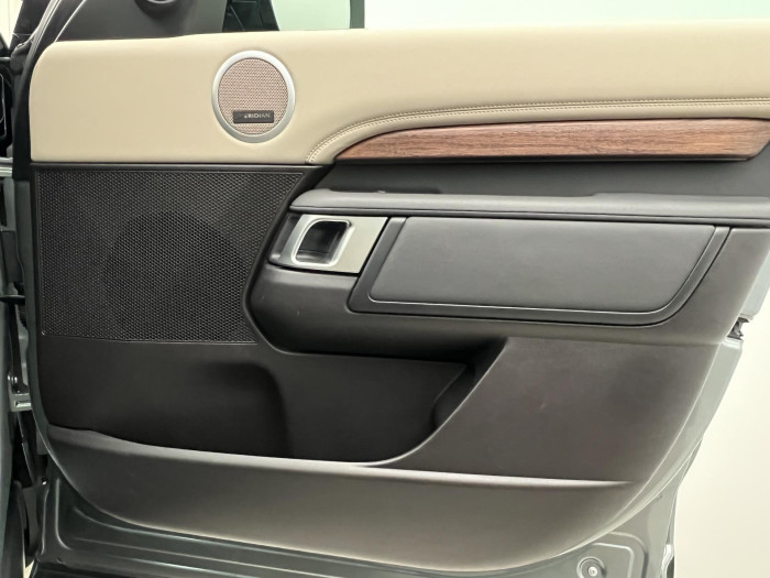 Land Rover Discovery 3.0 TDV6 HSE AWD AUT CZ