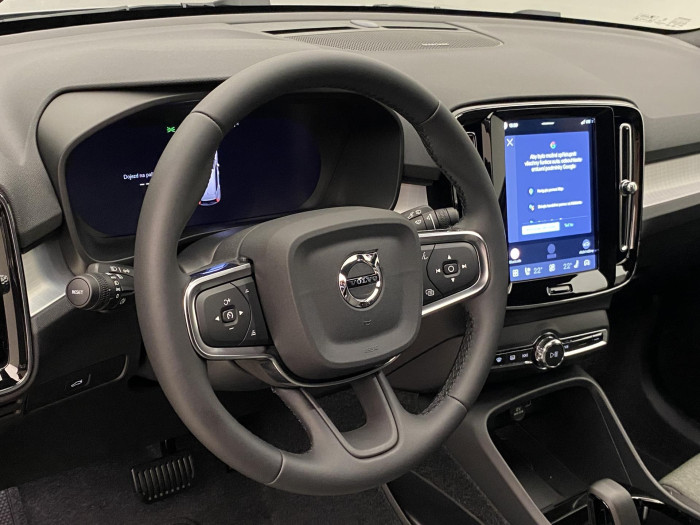 Volvo XC40 B3 AUT DARK PLUS