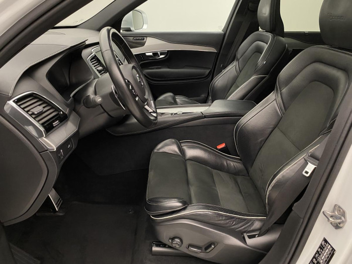 Volvo XC90 D5 AWD R-DESIGN AUT REZERVACE 2.0 d