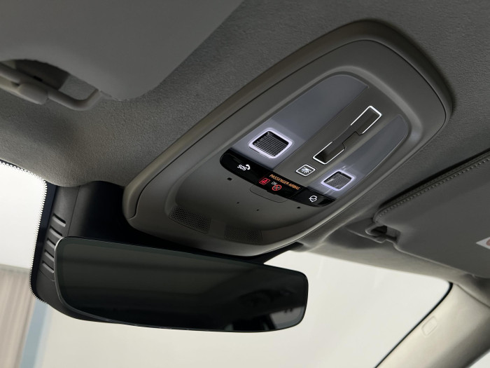 Volvo XC90 T8 AWD RECHARGE DARK ULTRA AUT