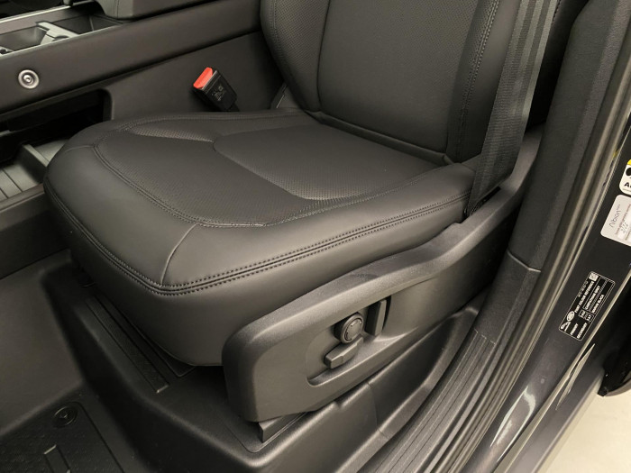 Land Rover Defender 110 D250 X-DYNAMIC SE REZERVAC 3.0 d Dynamic SE