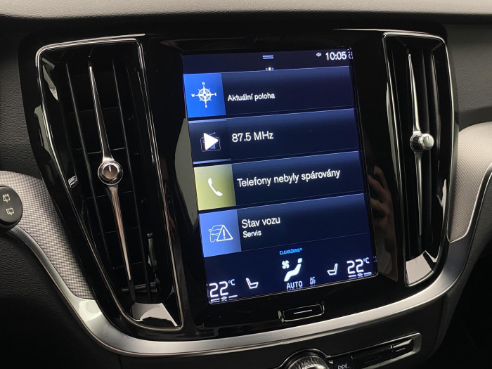 Volvo V60 B3 DARK PLUS REZERVACE