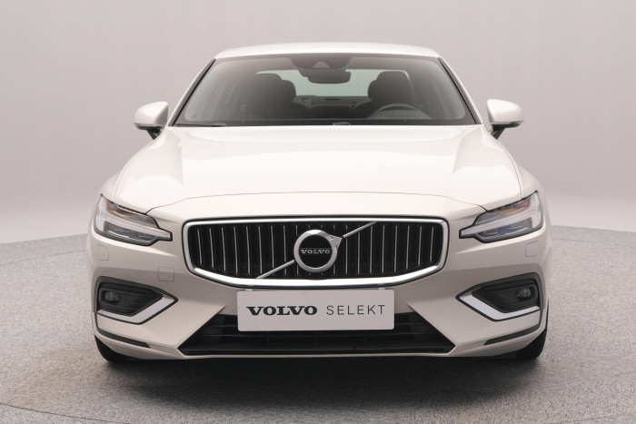 Volvo S60 B4 INSCRIPTION AUT CZ