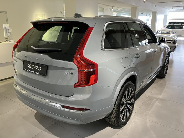 Volvo XC90 B5 AWD AUT BRIGHT PLUS 7-míst 2.0 Plus