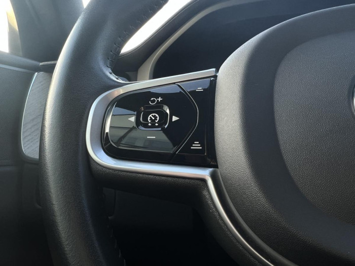 Volvo XC60 B4 AWD INSCRIPTION Aut CZ