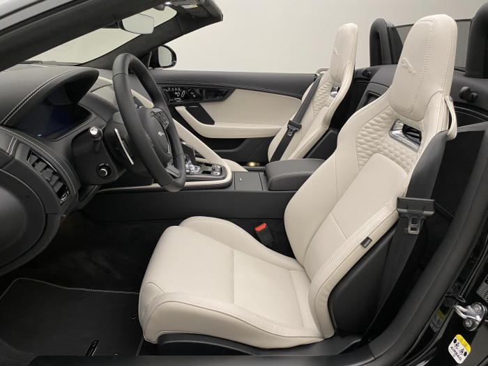 Jaguar F-Type P450 CABRIOLET 75 REZERVACE