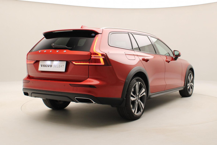 Volvo V60 CC B4 AWD ADVANCED AUT 1.maj 2.0 CC CC