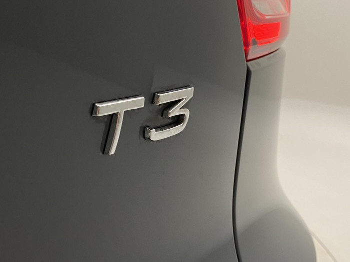 Volvo XC40 T3 MOMENTUM REZERVACE 1.5 Momentum