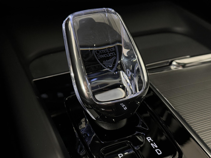 Volvo XC60 B5 AWD ULTIMATE REZERVACE