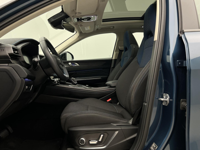 Lynk & Co 01 HEV AUT