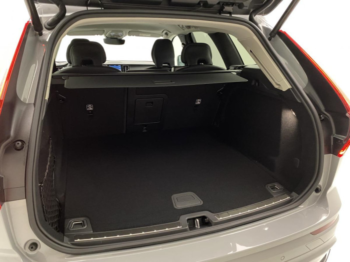 Volvo XC60 B4 AWD AUT DARK PLUS 2.0 Plus