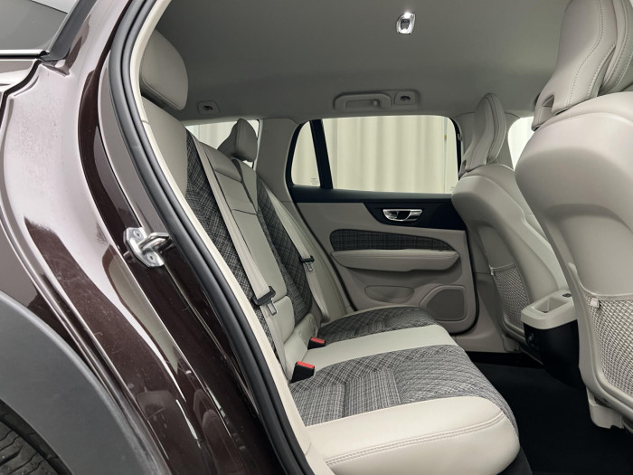 Volvo V60 CC D4 AWD AUT CZ 2.0 d CC CC