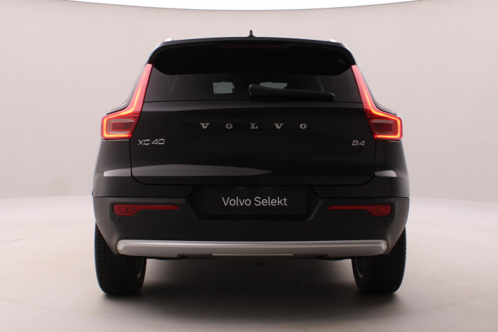 Volvo XC40 B4 CORE AUT CZ 1.maj