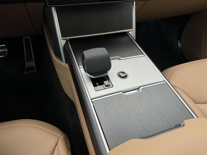 Land Rover Range Rover D350 HSE SWB AWD Aut REZERVACE 3.0 d