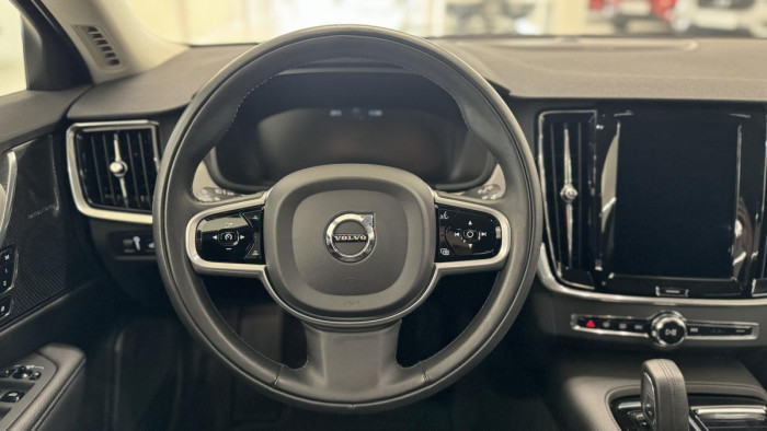 Volvo V90 T6 AWD INSCRIPTION REZERVACE