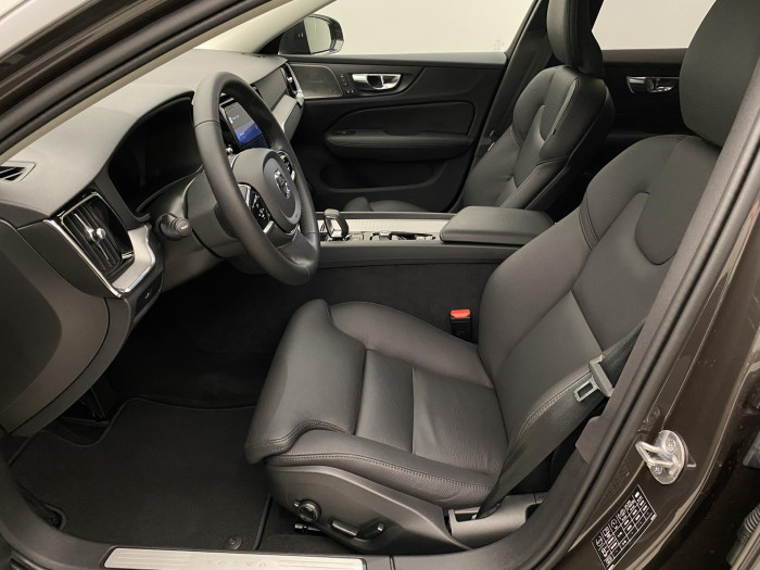Volvo V60 CC B5 AWD PLUS BRIGHT AUT