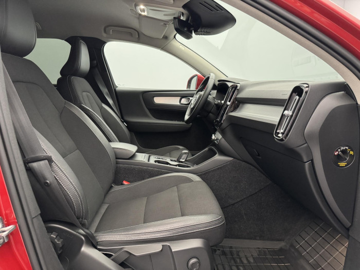 Volvo XC40 D3 AWD MOMENTUM CZ 1.maj 2.0 d Momentum