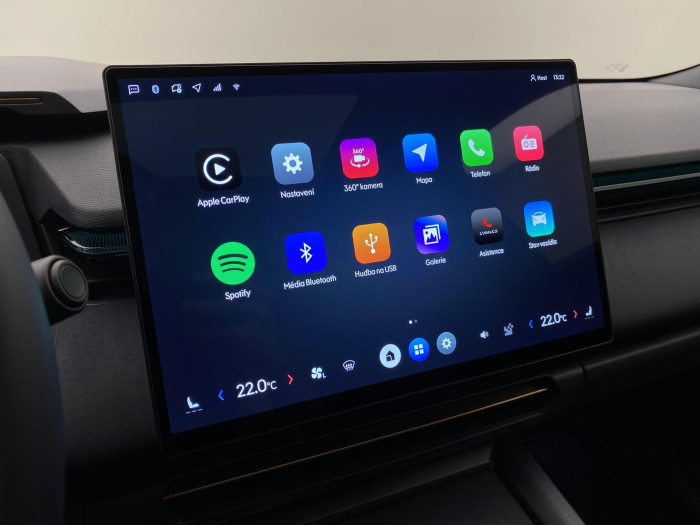 Lynk & Co 08 MORE PHEV