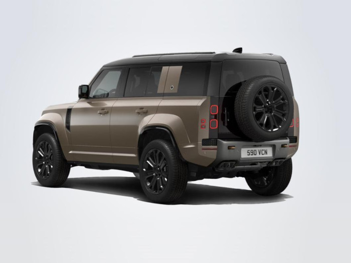 Land Rover Defender OCTA P635 AWD AUT