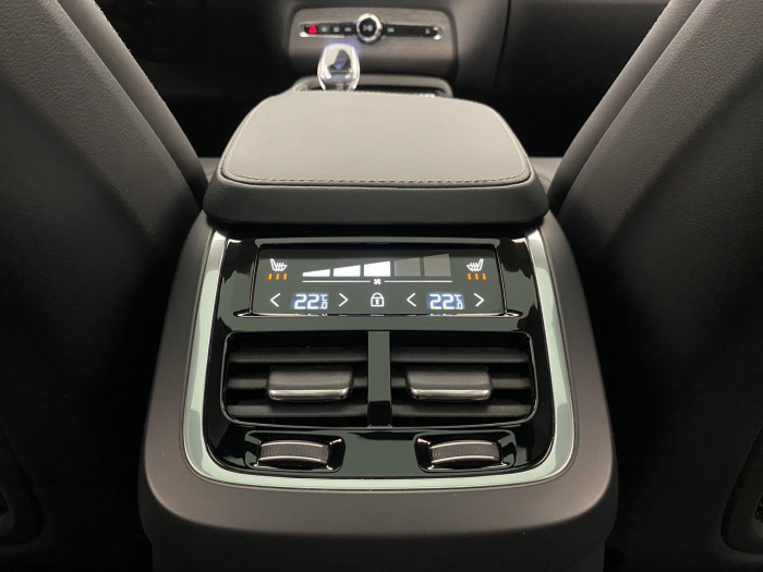 Volvo XC90 T8 RECHARGE BRIGHT ULTRA 7m