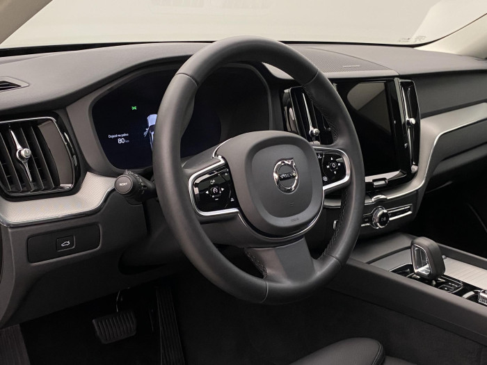 Volvo XC60 B4 AWD PLUS BRIGHT AUT 1.maj