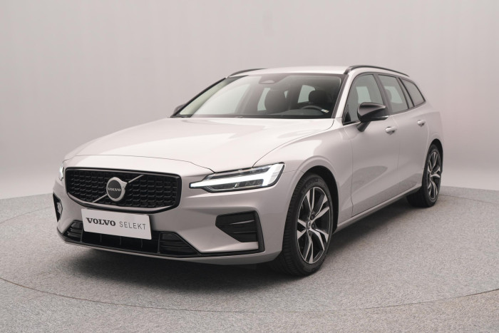 Volvo V60 B4 DARK PLUS AUT CZ 1.maj