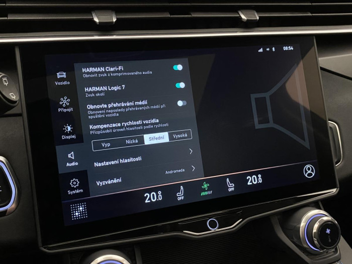 Lynk & Co 01 PHEV DCT AUT 1.maj. REZERVACE