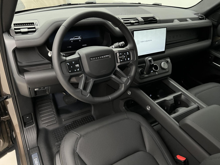 Land Rover Defender 110 D250 X-DYNAMIC SE AWD Aut 3.0 d Dynamic SE